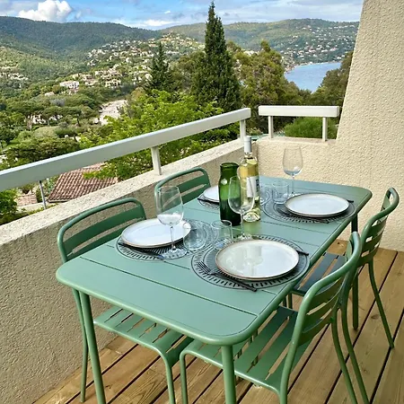 Mazet Vue Et Piscine Chauffée * Le Lavandou