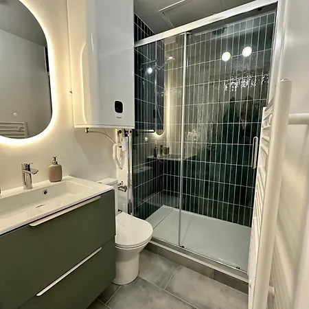 Mazet Vue Et Piscine Chauffee Apartment *